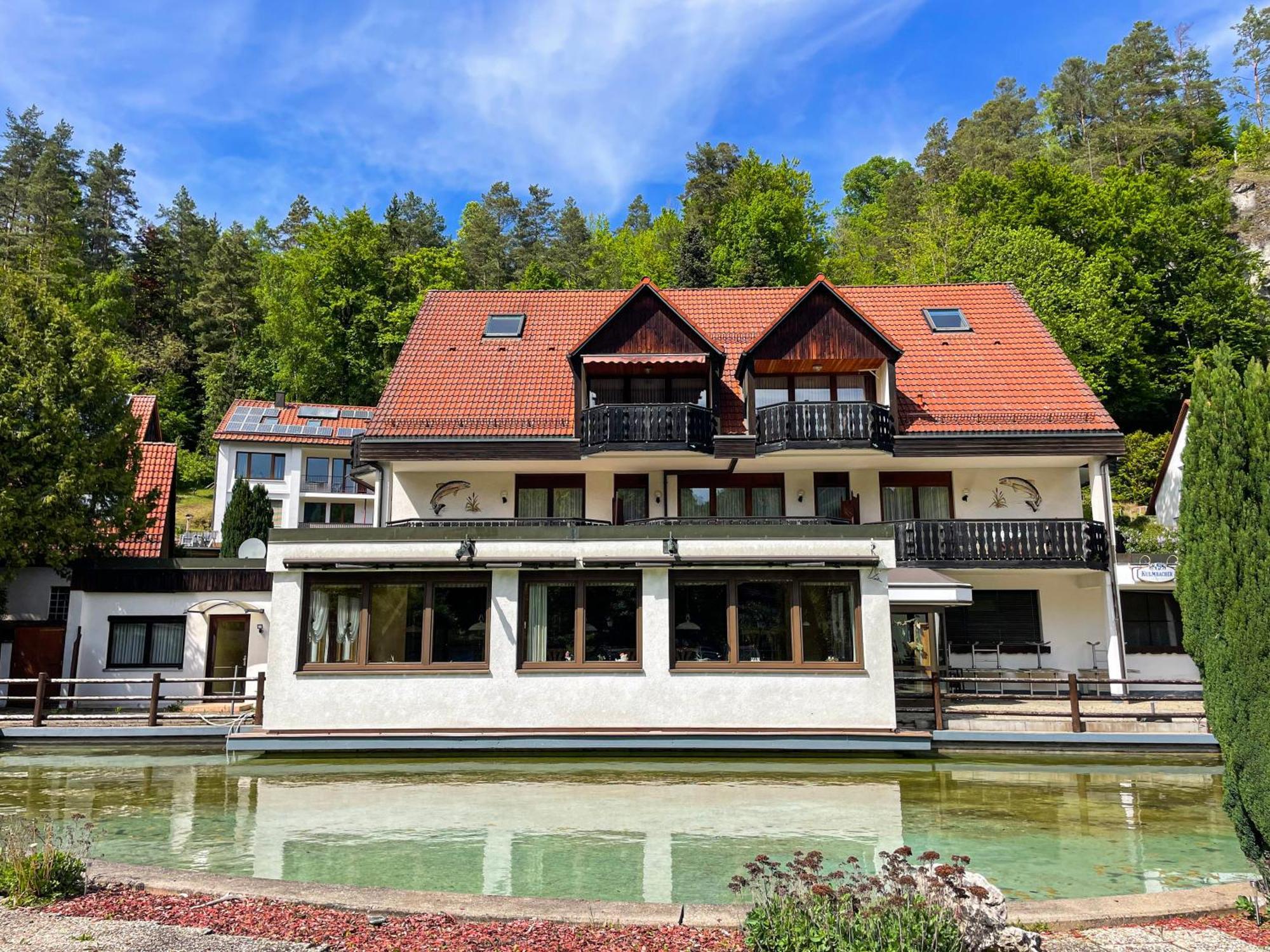 Hotel-Restaurant Forellenhof Pottenstein Exterior foto